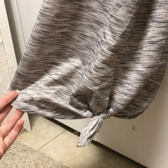 Tank - Picture 2 of 2